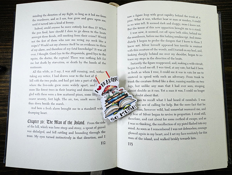 Cute mushroom magnetic bookmark with red toadstool, books, and “I love reading so mush” quote